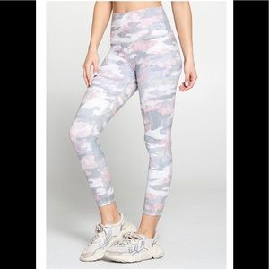 EVCR BRIANNA MULTI CAMO HIGH-WAIST, sz L